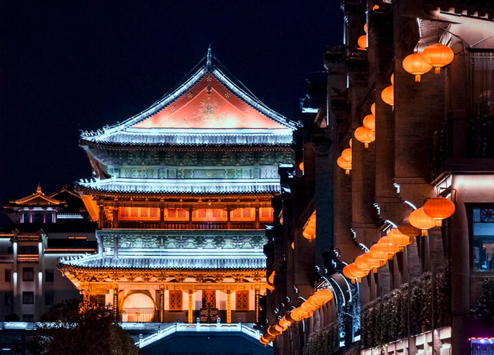 周兴 13918186139地址:上海市徐汇区大木桥路88号云洲古玩城五楼中-02